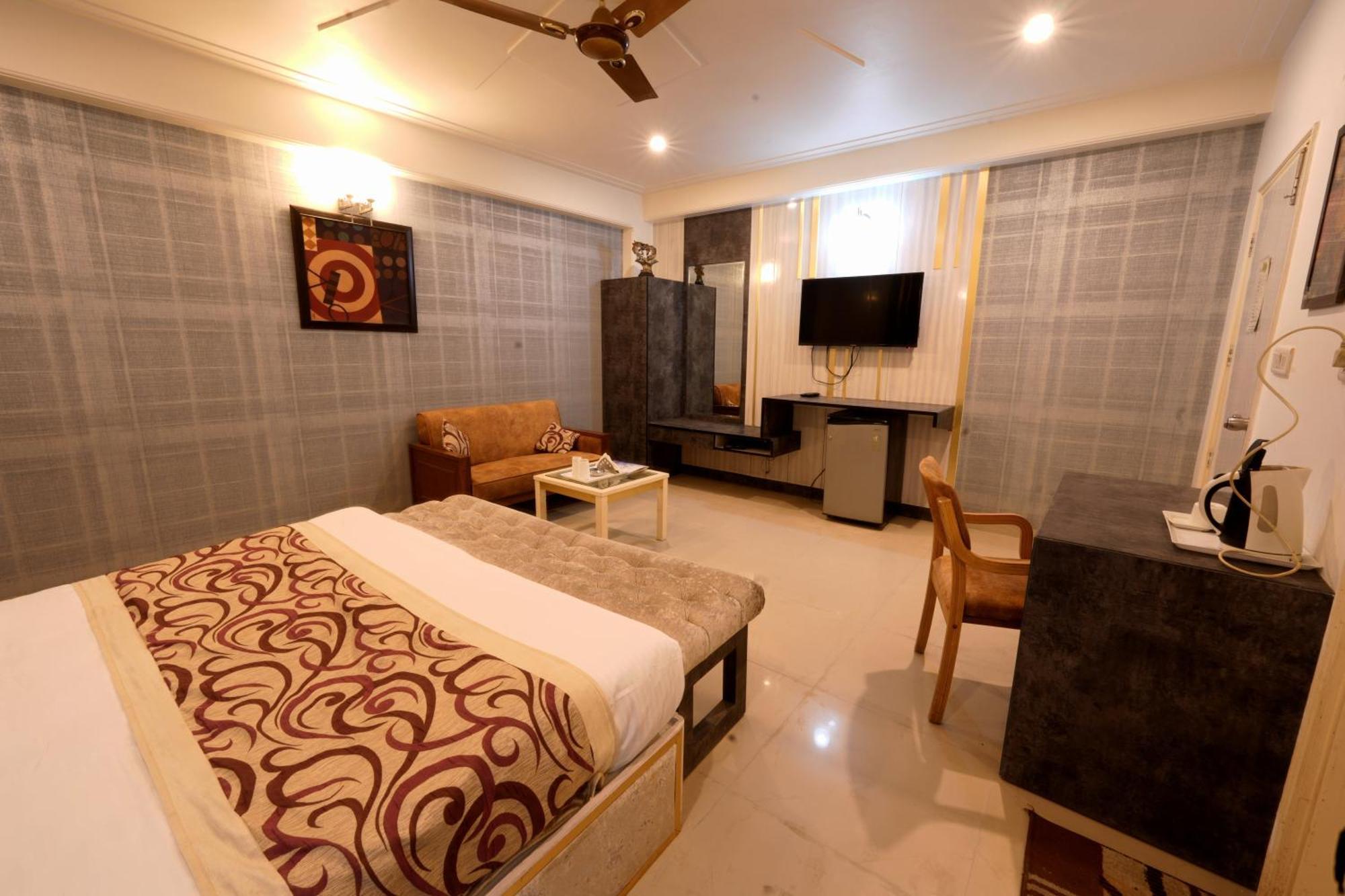 Hotel Oppera Delhi Airport 新德里 外观 照片