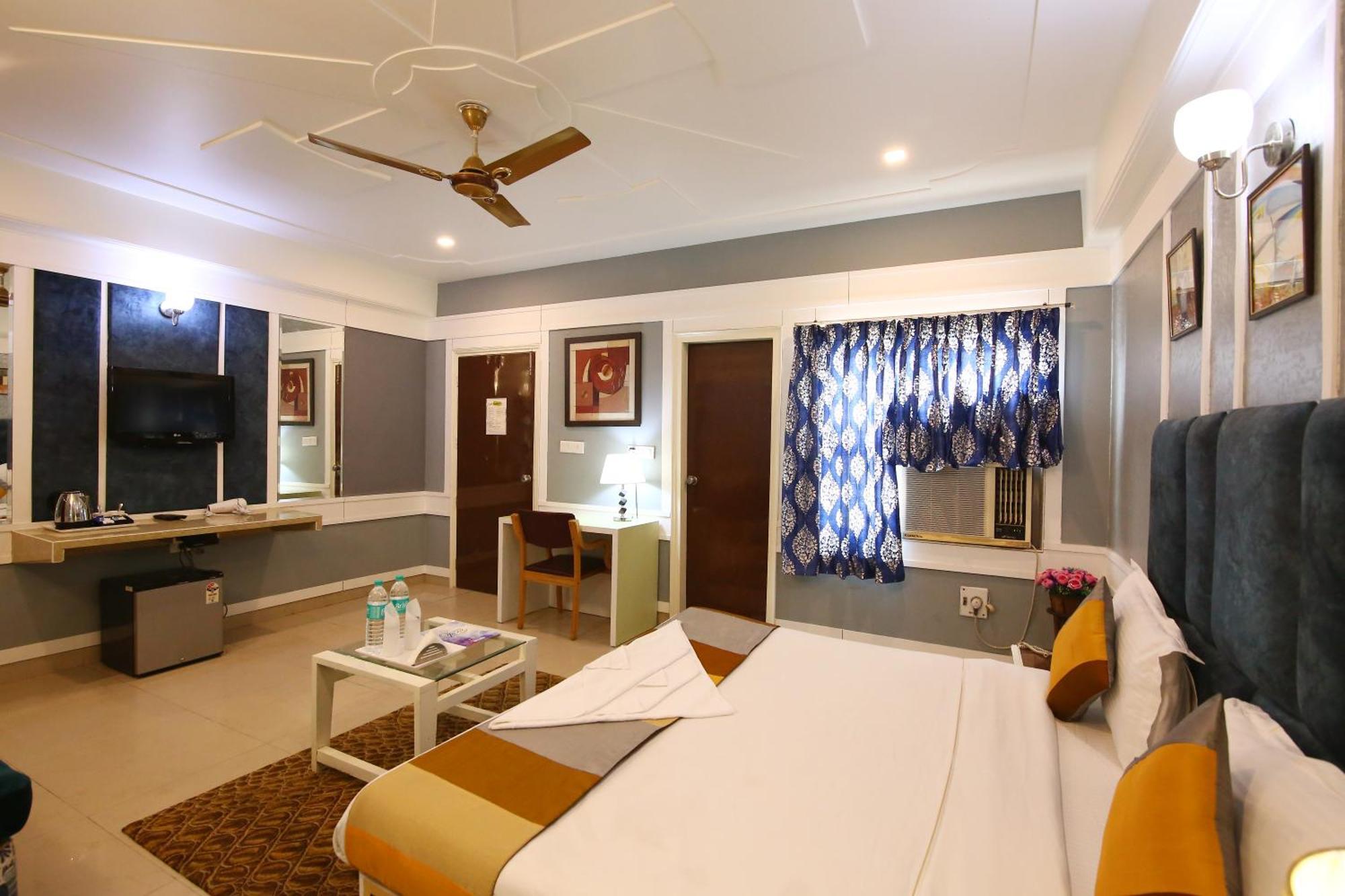 Hotel Oppera Delhi Airport 新德里 外观 照片